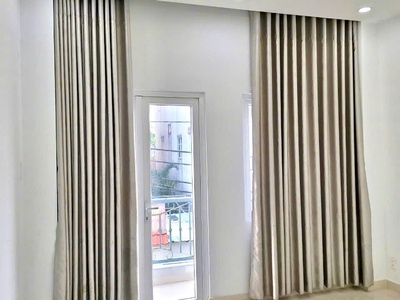 Cho thuê nhà 3 ,5 tầng  tân chánh hiệp   q12  đường xe tải giá chỉ 10tr 3