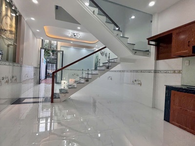 Nhà 1/  sơn kỳ   hẻm xe tải thông   55m    2 tầng btct   chỉ 4.9 tỷ   dt 55m   ngang 4.5m   dài 12m 0