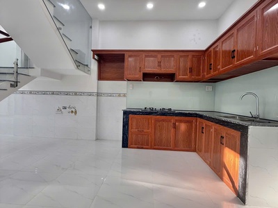 Nhà 1/  sơn kỳ   hẻm xe tải thông   55m    2 tầng btct   chỉ 4.9 tỷ   dt 55m   ngang 4.5m   dài 12m 2