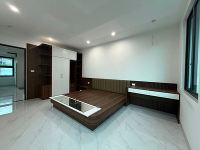 Bán nhà trung tâm long biên - giá đầu tư 1