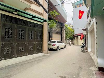 Nhà mới 6 tầng thang máy - thông sàn phố hồng tiến long biên giá siêu tốt 1