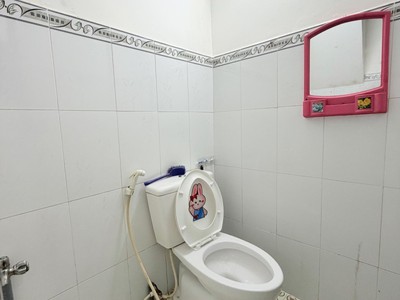  NHÀ MỚI XINH   HẺM NHẬT TẢO     Phường 4, Quận 10  Diện tích: 21m 5