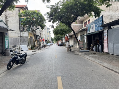 Siêu Phẩm Đất Hai Mặt 93m2  MT 7,8m  Nguyễn Văn Hưởng, View Hồ, Vuông Đẹp, Sổ Đỏ CC 4