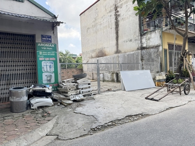 Siêu Phẩm Đất Hai Mặt 93m2  MT 7,8m  Nguyễn Văn Hưởng, View Hồ, Vuông Đẹp, Sổ Đỏ CC 5