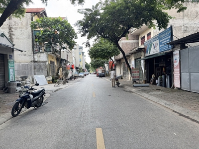 Siêu Phẩm Đất Hai Mặt 93m2  MT 7,8m  Nguyễn Văn Hưởng, View Hồ, Vuông Đẹp, Sổ Đỏ CC 6