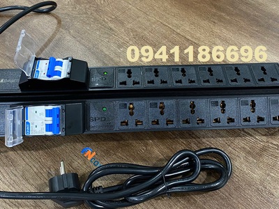 Ổ điện thanh nguồn chống sét PDU 6 cổng Hãng Anrack, có atomat 32A chống giật kèm dây nguồn 2M 2