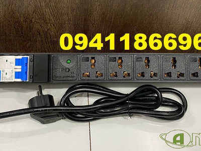 Ổ điện thanh nguồn chống sét PDU 6 cổng Hãng Anrack, có atomat 32A chống giật kèm dây nguồn 2M 1