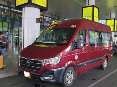 Chính chủ bán xe HUYNDAI-solati 16 chỗ sx 2019 Đăng ký lăn bánh lần đầu 2021 . 0