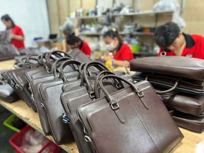 Vì Sao Đàn Ông Nên Đầu Tư Một Bộ Phụ Kiện Da Tốt 14