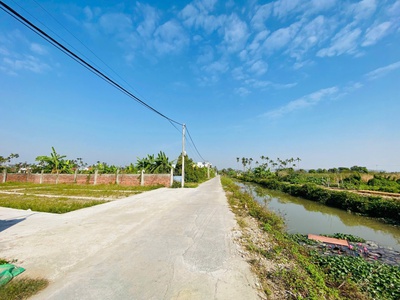 Duy nhất 1 lô mặt đường TDP Đông - Lâm Động giá bèo tấm  lô 4 4