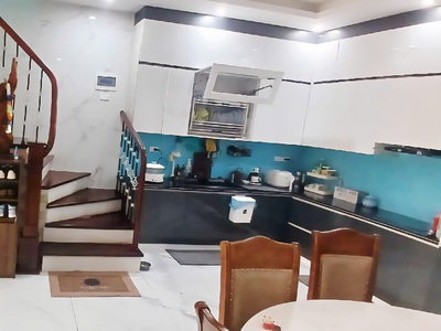 Bán gấp nhà Lạc Long Quân Tây Hồ, gần phố, gần ô tô 44m  giá 9.6 tỷ 2