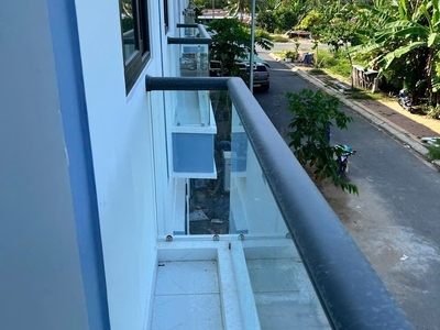 Bán nhà Khu dân cư Phú An, Cần Thơ, DT 90m2 sổ hồng 4,5x20m xây 1 trệt 1 lầu 8