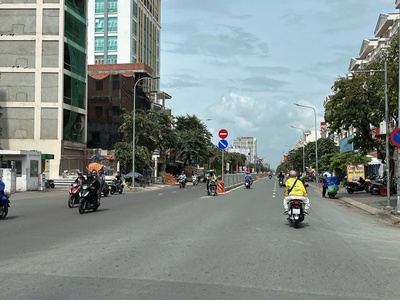 Nhỉnh 10 tỷ sở hữu nhà 3 lầu hẻm 279 nguyễn văn lượng 61.5m2 đi bộ mua sắm ở lotte. 1