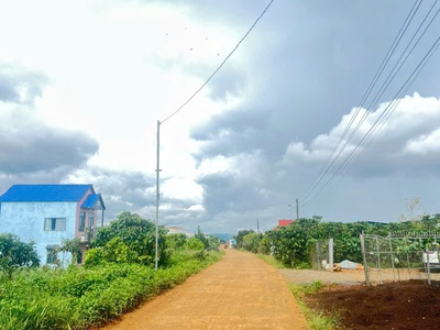 Sở hữu ngay lô đất đẹp - giá tốt - vị trí đắc địa tại tân lâm 2, đinh trang thượng, lâm đồng 1
