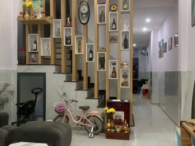 Bán nhà đường lò lu, trường thạnh, q9,tp hcm, dt 68m2, 3 tầng, 4pn, sh, giá 6.65 tỷ. 0