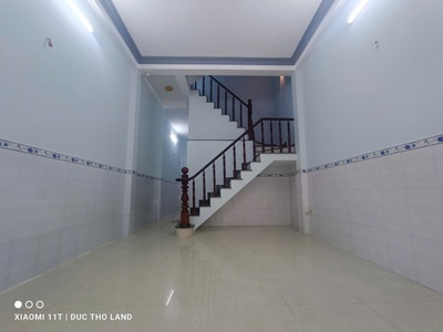 Cho thuê nhà mới hxh 7m thạnh lộc, 4x14m, 3 tầng, 3pn, sân thượng trước sau, về ở ngay 2