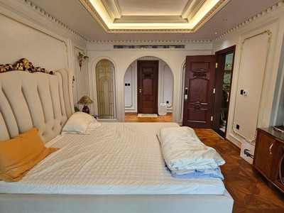 Cực hiếm, bán nhà phố văn cao, 6 tầng, ô tô vào nhà, 80m  ở sướng, chỉ 27 tỷ 3