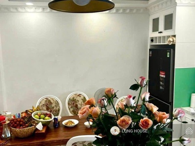 Nhà 5 tầng căn góc 4x11m, hẻm oto 7m, mới cứng chủ tặng lại nguyên nội thất tiền tỷ 3