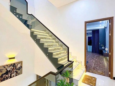 Bán nhà mt đường trần văn danh, phường 13, tân bình  4 22  cổng ga t3 2