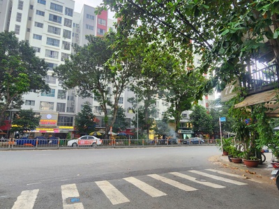 Cho thuê nhà mặt tiền âu cơ q.tân phú  95m ,3tầng - 29triệu - khu cực sầm uất 3