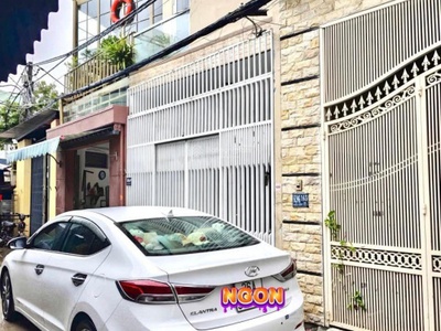 Kiệt ô tô tránh nhau ngay trung tâm, đường điện biên phủ thông với thái thị bôi tp đà nẵng 0