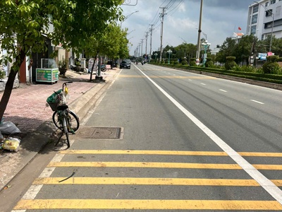 Tôi chính chủ can ban 1.258m2 đất mặt tiền ql1a p4 tp tân an, long an cũ 0