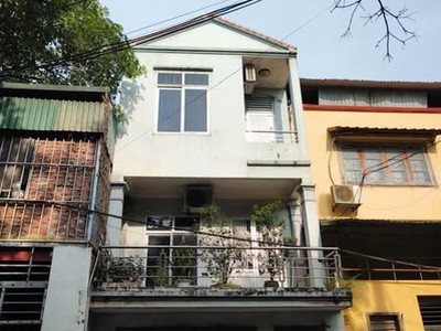 Nhà dân xây, mặt phố kinh doanh sầm uất, dòng tiền tốt, giá tốt 2