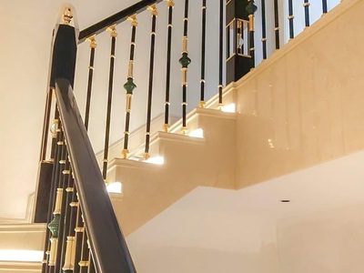 Nhà tôi cho thuê nhà hai cửa đi, mới, duy tân, 99m2x 4t vỉa hè 33 tr 1