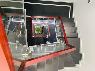 Cho thuê nhà vp, nhà hàng, kd, 104m2  4t , nguyễn khánh toàn-32 tr 2