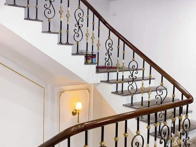 Nhà mình cho thuê nhà mới, lô góc ,vỉa hè, 97m2- 4t, chùa láng 29 tr 1