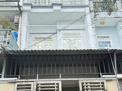 Nhà 4x15m 3 lầu 4pn, hẻm 6m, gàn bên chợ đường, hoàn công đầy đủ 0