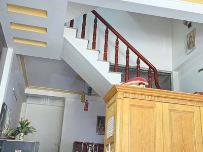 Nhà 4x15m 3 lầu 4pn, hẻm 6m, gàn bên chợ đường, hoàn công đầy đủ 3
