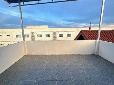 Nhà 30.5m    5 tầng   mặt tiền 4m   ngõ 36 phố đức giang   ô tô đỗ cổng   giá 6.15 tỷ 4