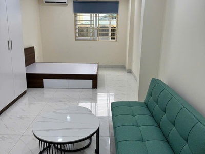 Cho thuê tầng 3,4,5 toà nhà 7 tầng, full đồ, có thang máy tại ngõ 126 hào nam 1