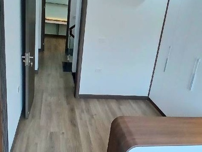 Lạc long quân 40m 16,5 tỷ,ô tô tránh,vào nhà,kinh doanh,trước nhà view hồ thoáng vĩnh viễn 3