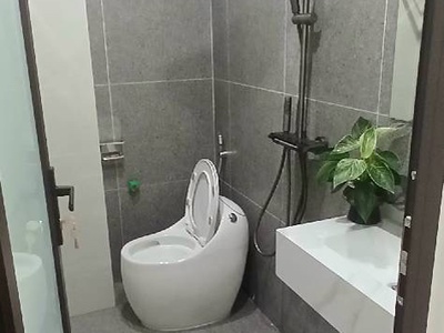 Lạc long quân 40m 16,5 tỷ,ô tô tránh,vào nhà,kinh doanh,trước nhà view hồ thoáng vĩnh viễn 4