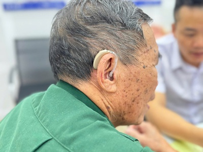 Hiện đại, tinh gọn, chống ồn đỉnh cao   Phonak Terra BTE nâng tầm trải nghiệm nghe của bạn 2