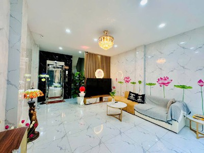 Bán nhà Trích Sài  Tây Hồ, 7 tầng thang máy, full nội thất , PCCC, ô tô 21 tỷ 0