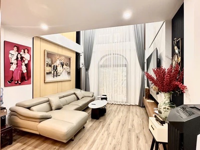 Cực hiếm nhà Hoàng Hoa Thám Ba Đình gần ô tô phân khúc hiếm chỉ 7 tỷ 1