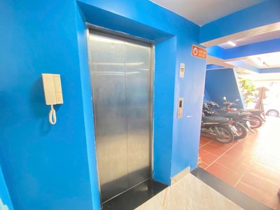 Bán toà chdv cầu giấy 80m2, 7 tầng, thang máy, ô tô tránh, doanh thu 1 tỷ/năm. 3