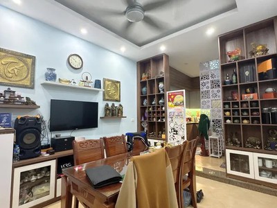 Đường ngọc thụy - nhà đẹp mới - ở ngay - ngõ rộng thoáng - full nội thất - giá 7.3 tỷ 1