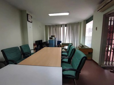 Tòa nhà 10T, mặt ngõ 66 Ngọc Lâm thông 111 Nguyễn Văn cừ có vỉ hè 2 bên, 148m2 MT8m 39 tỷ 2