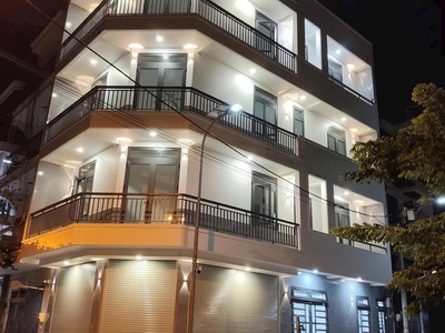 Cho thuê nhà 2 mặt tiền phan văn hớn   quận 12 1