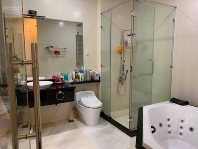 Bán tòa nhà mặt tiền chdv: có 9 chdv và mặt bằng cho thuê, giá 22,5 tỷ, hđt: 45 tr/tháng 3