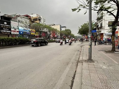 Bán nhà -mặt phố ngọc lâm 53m -lô góc-kinh doanh- sầm uất ngày đêm - dòng tiền 30tr/th 0