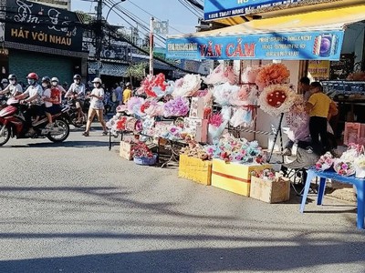 Dãy trọ 5 phòng   hẻm tải   ngã 3 luỹ bán bích    dòng tiền   10tr   68m nở hậu chỉ 6 3