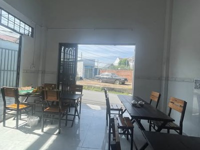 Sang nhượng quán đối diện tạp hoá quỳnh anh, 39 đường nguyễn khuyến, trảng dài 2