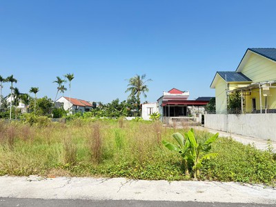 Lô góc 3 mặt thoáng   đường nhựa 8m trục chính thôn đoàn xá   giá hiếm chỉ 2,x tỷ  zalo 0567 222 555 3