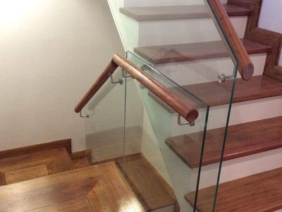 Nhà tôi cho thuê nhà hai cửa đi, mới ,vỉa hè, 116m2- 4t, đào tấn 45 tr 2