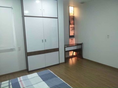 Cho thuê căn hộ 1 ngủ riêng biệt 50m2 tại KĐT Waterfront 0